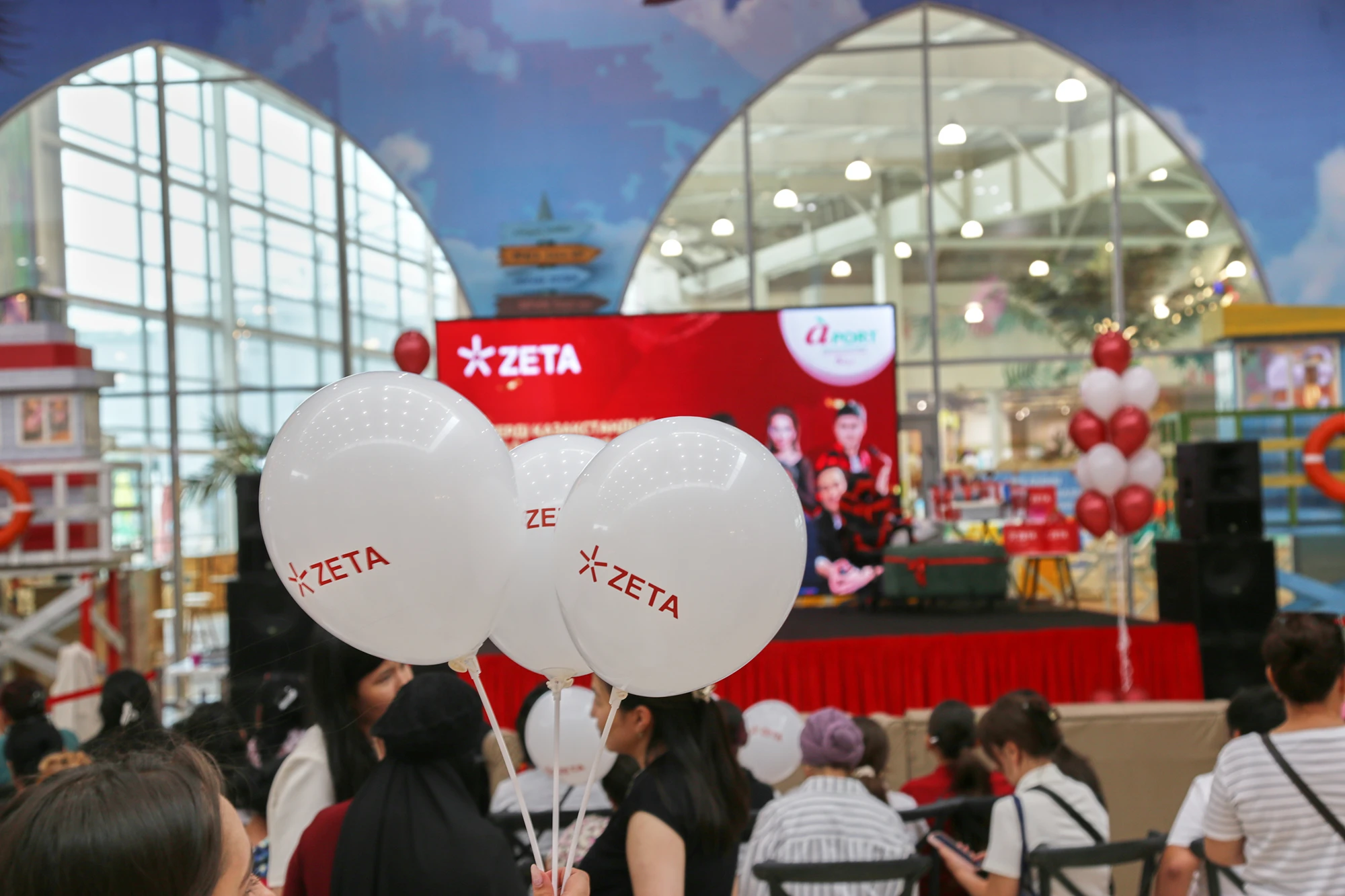 Фотография 15 с открытия магазина ZETA в Aport Mall West