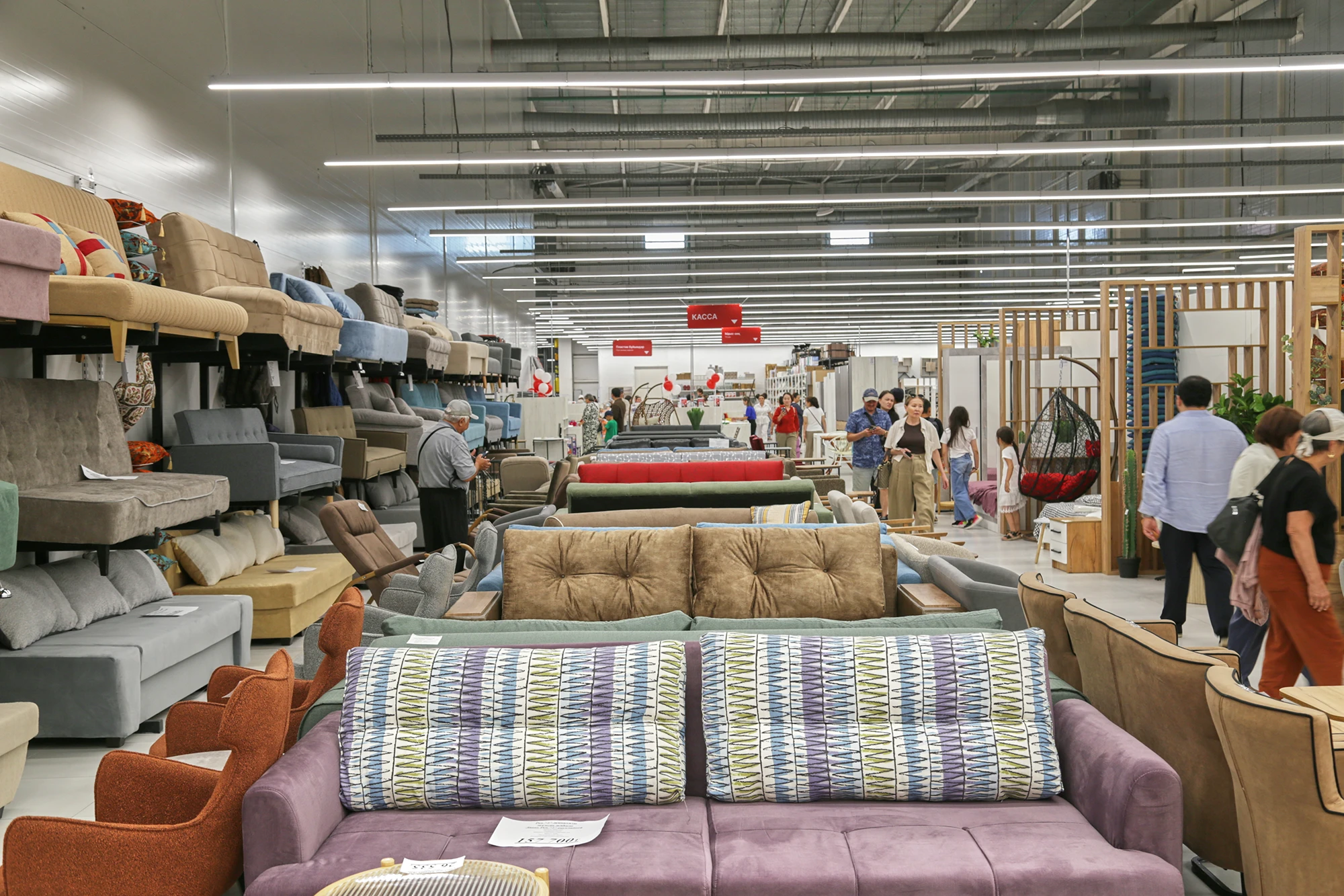 Фотография 23 с открытия магазина ZETA в Aport Mall West